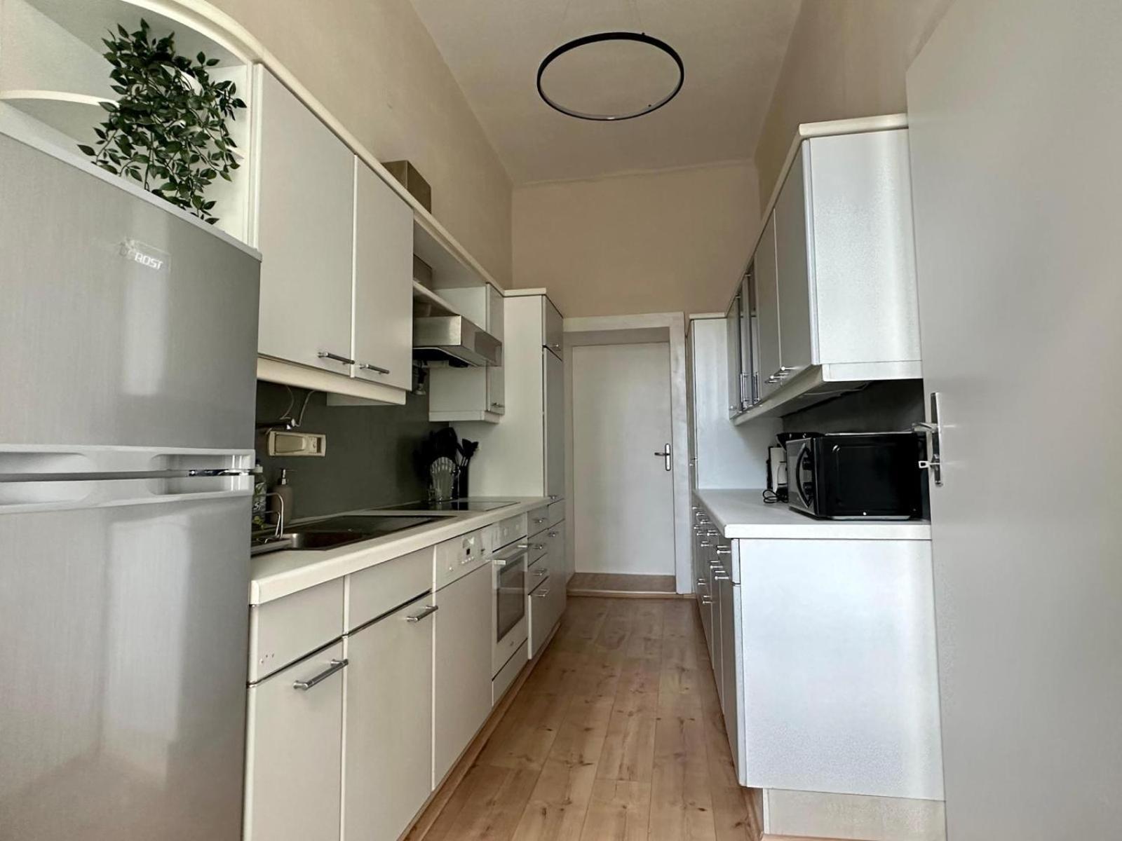 Spacious Apartment, 3 Min To U6 Metro Wiedeń Zewnętrze zdjęcie