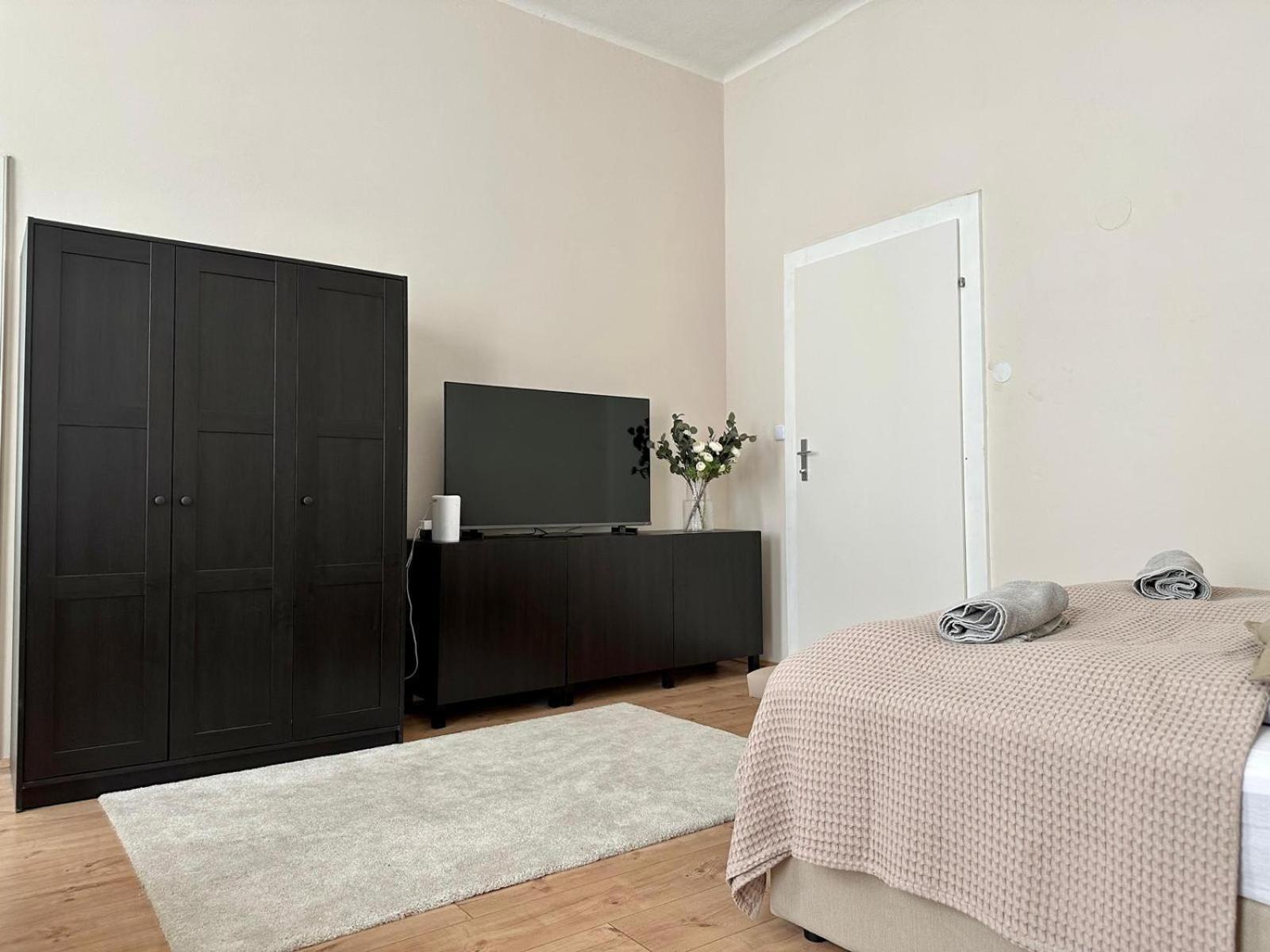 Spacious Apartment, 3 Min To U6 Metro Wiedeń Zewnętrze zdjęcie