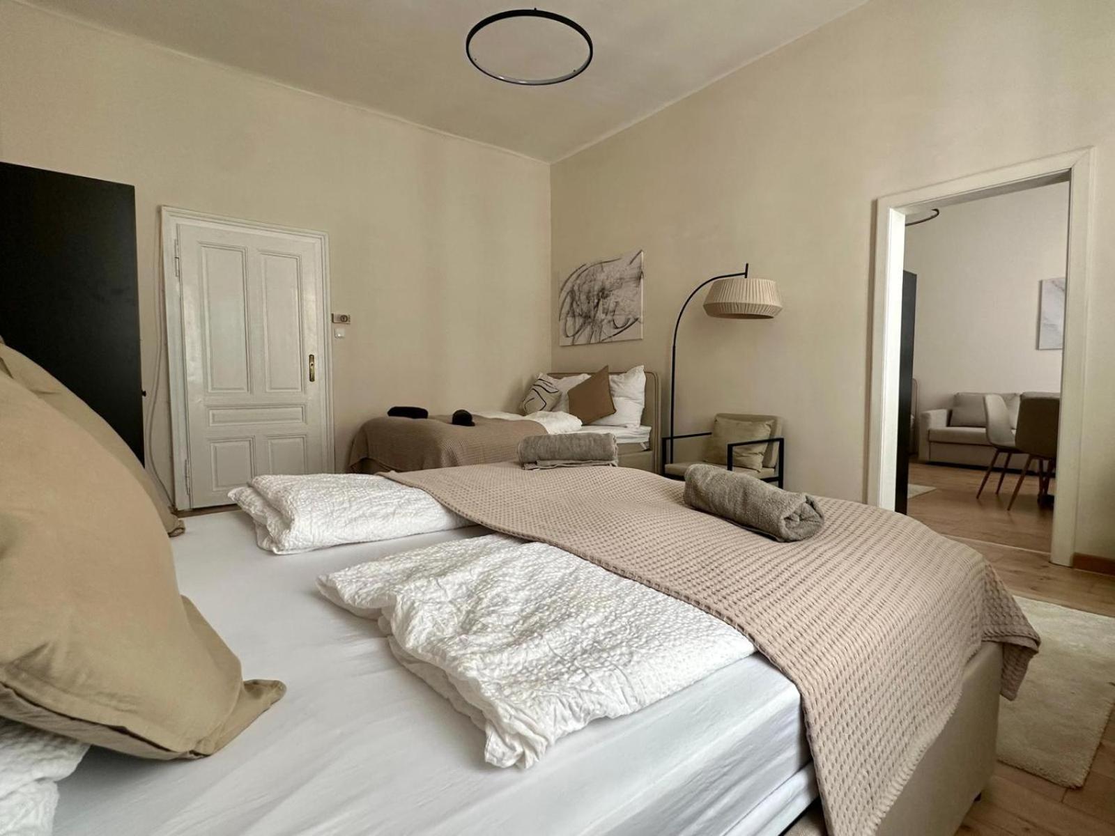 Spacious Apartment, 3 Min To U6 Metro Wiedeń Zewnętrze zdjęcie
